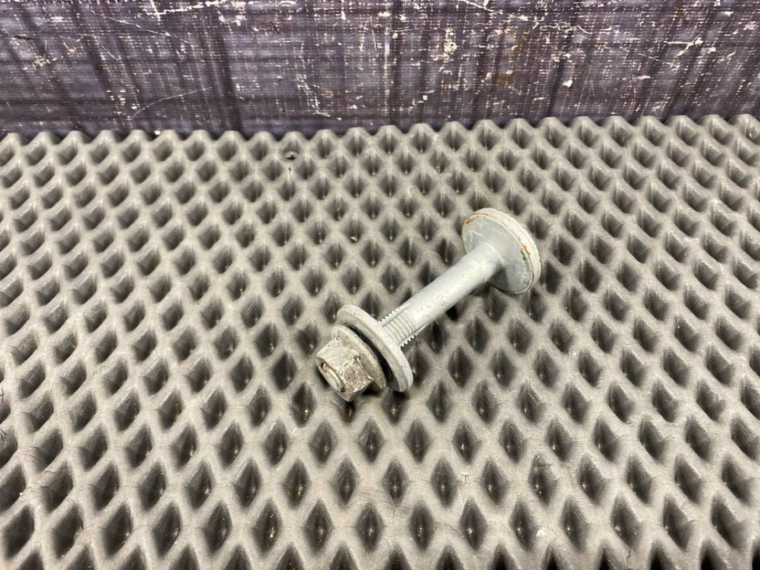 Болт развальный, 640 рублей, Красноярск