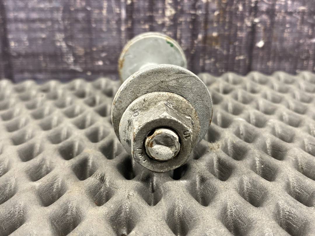 Болт развальный, 640 рублей, Красноярск