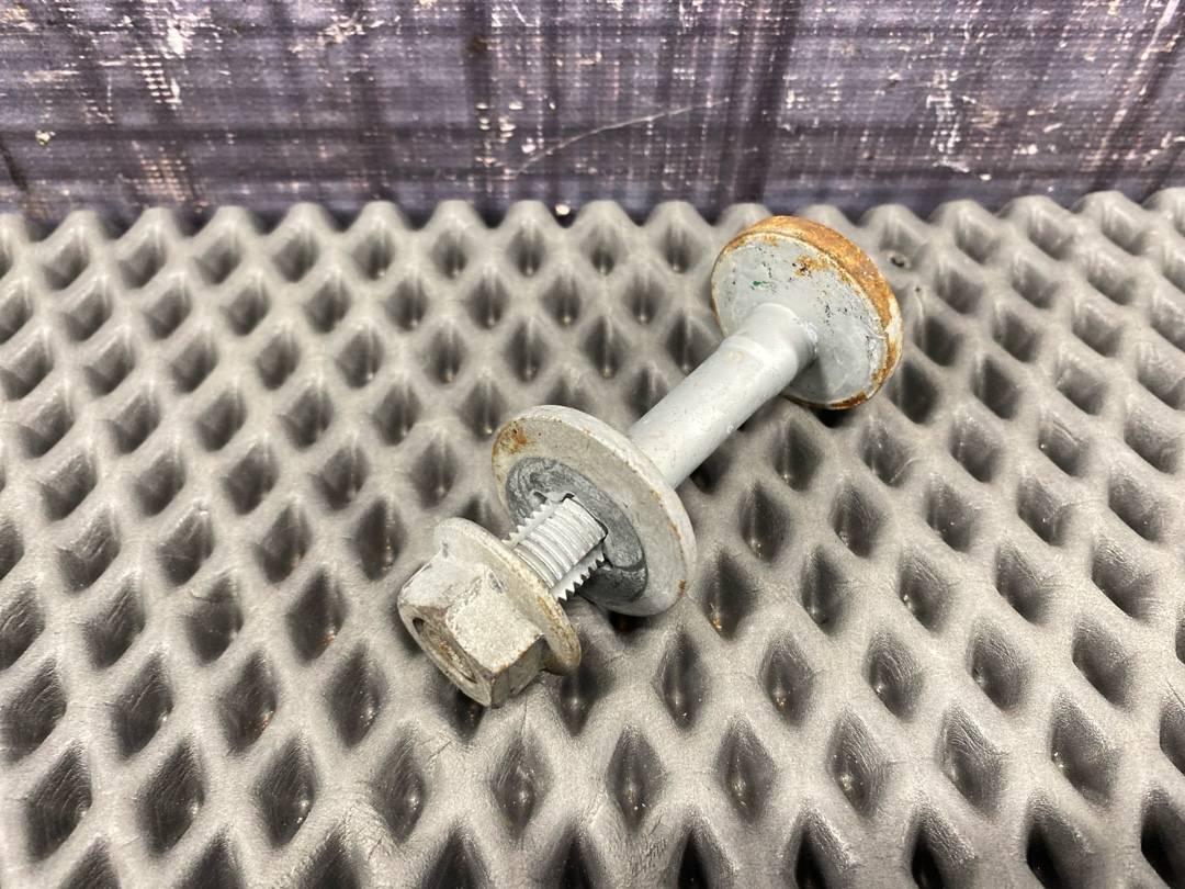 Болт развальный, 640 рублей, Красноярск