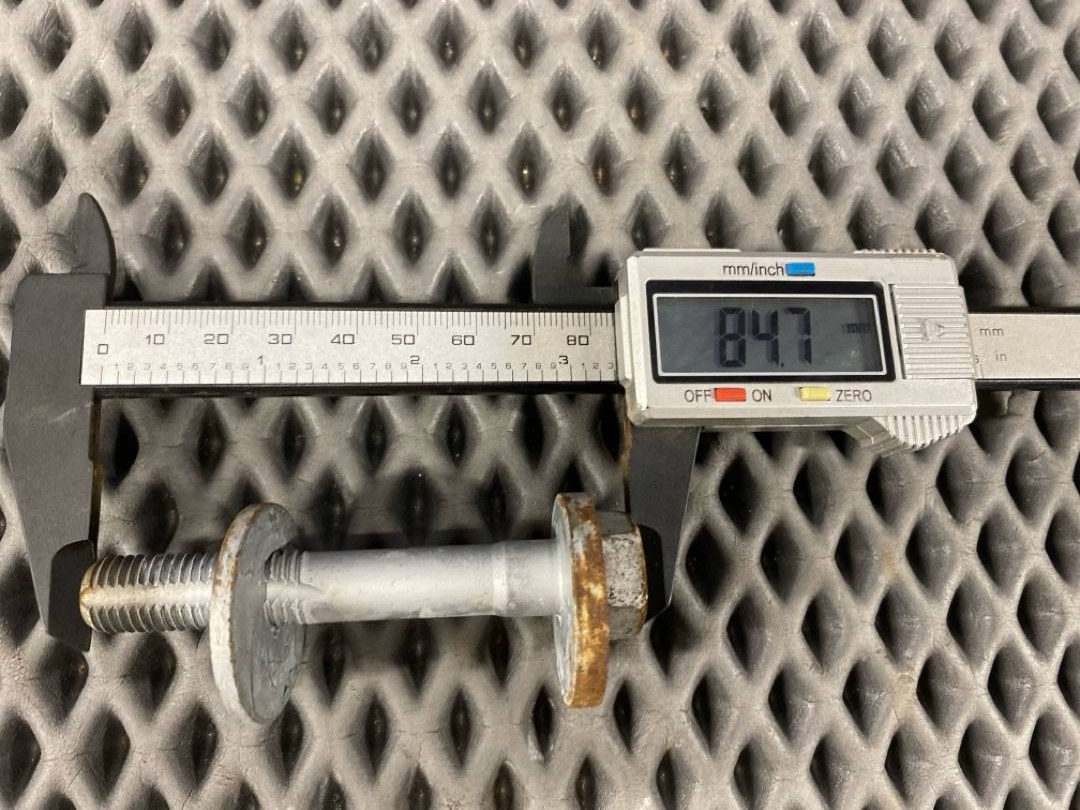 Болт развальный, 640 рублей, Красноярск