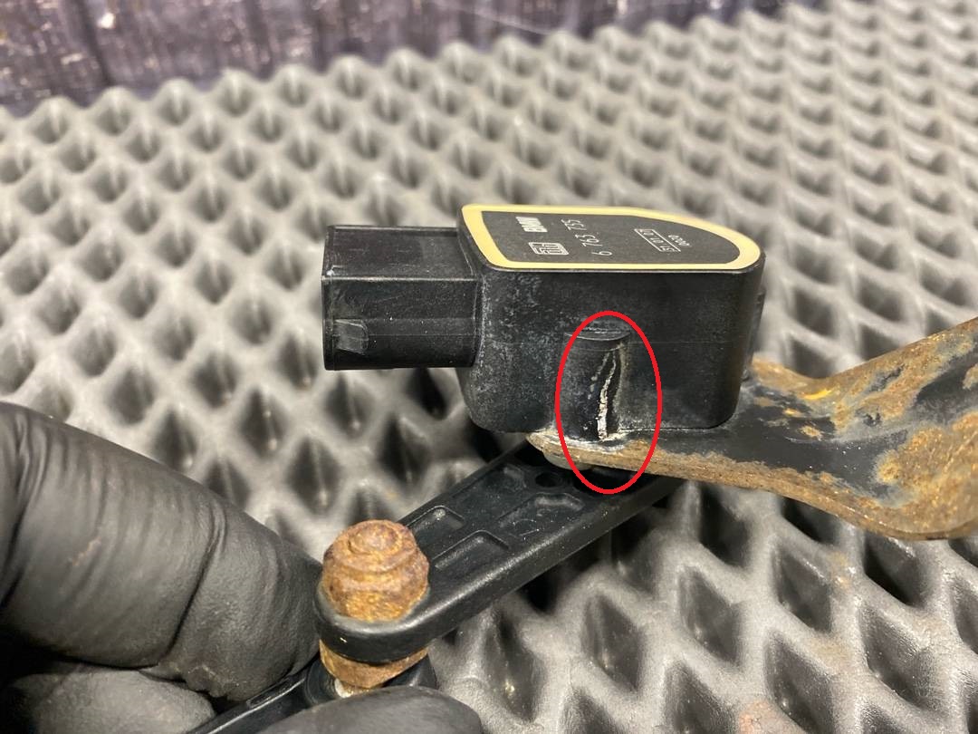 Датчик уровня подвески, 2530 рублей, Красноярск