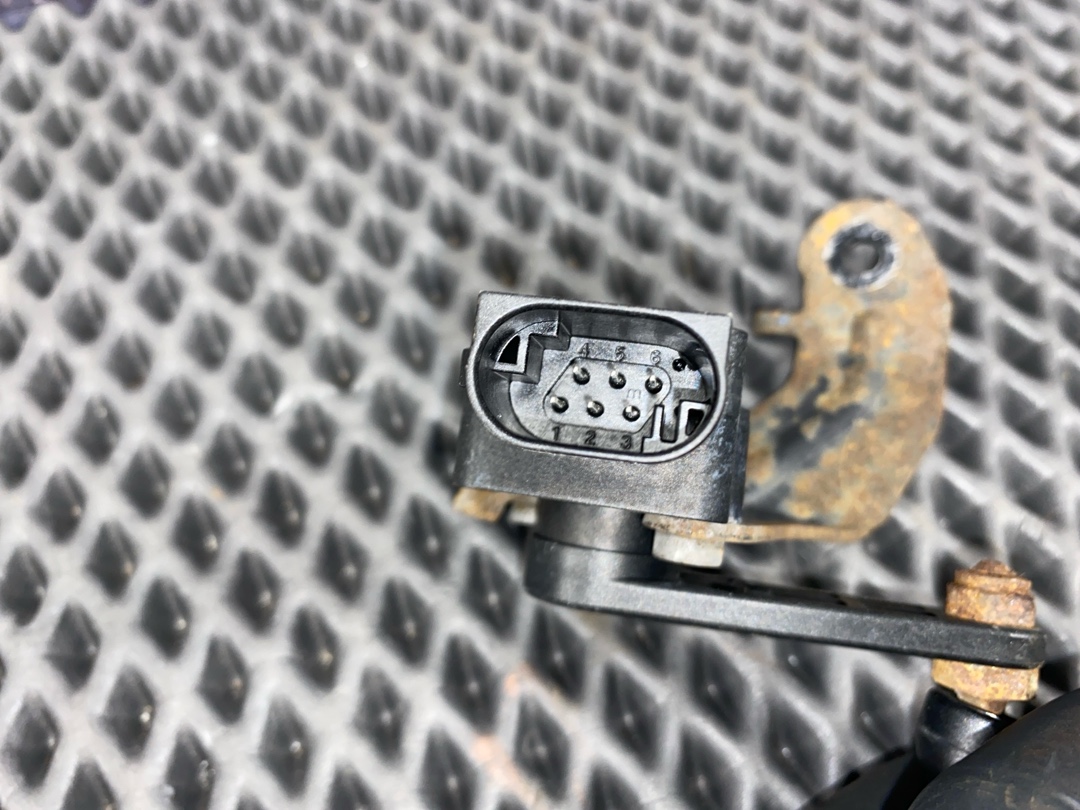 Датчик уровня подвески, 2530 рублей, Красноярск