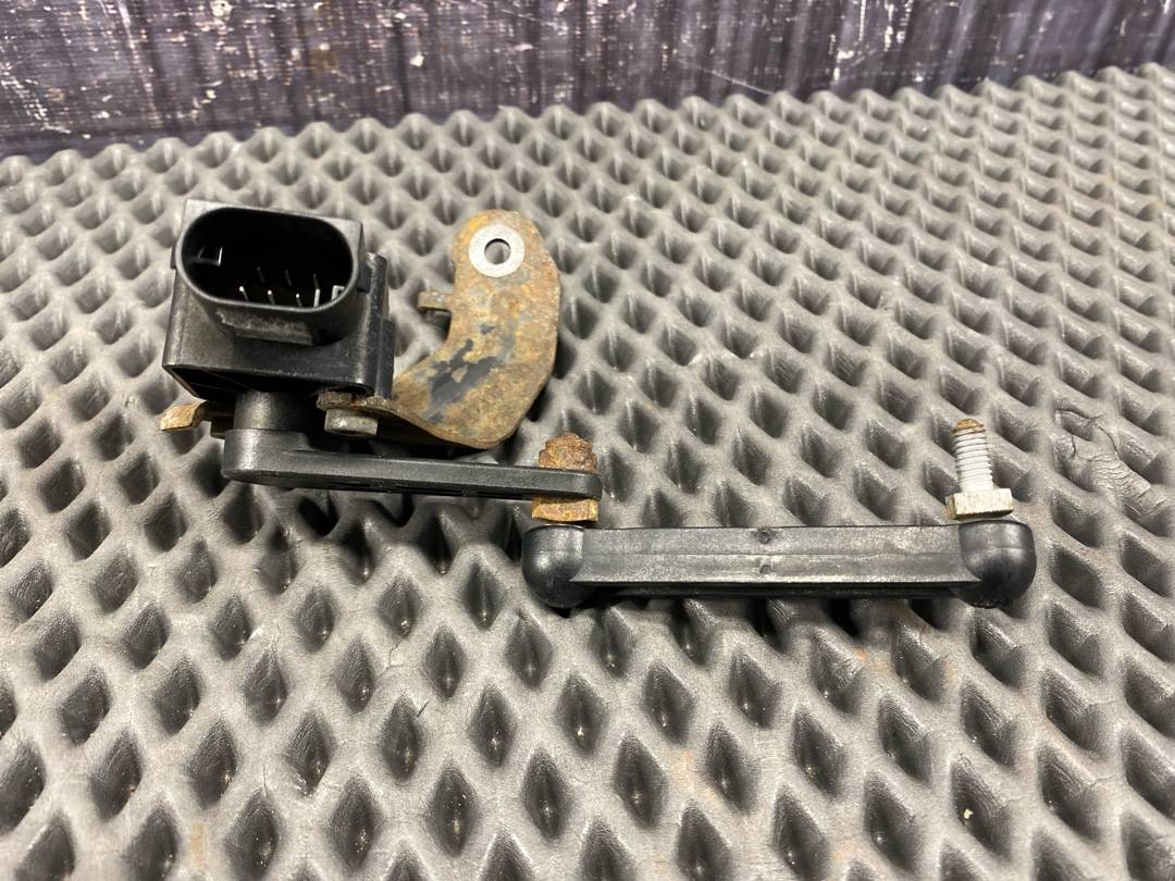 Датчик уровня подвески, 2530 рублей, Красноярск