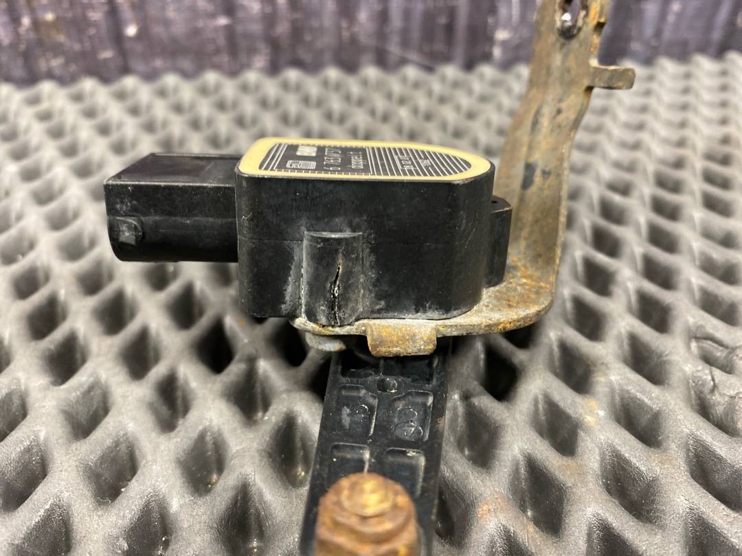 Датчик уровня подвески, 2530 рублей, Красноярск