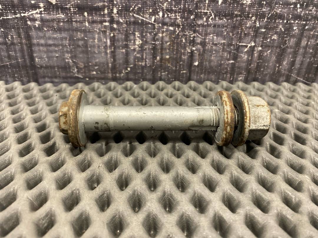 Болт развальный, 640 рублей, Красноярск