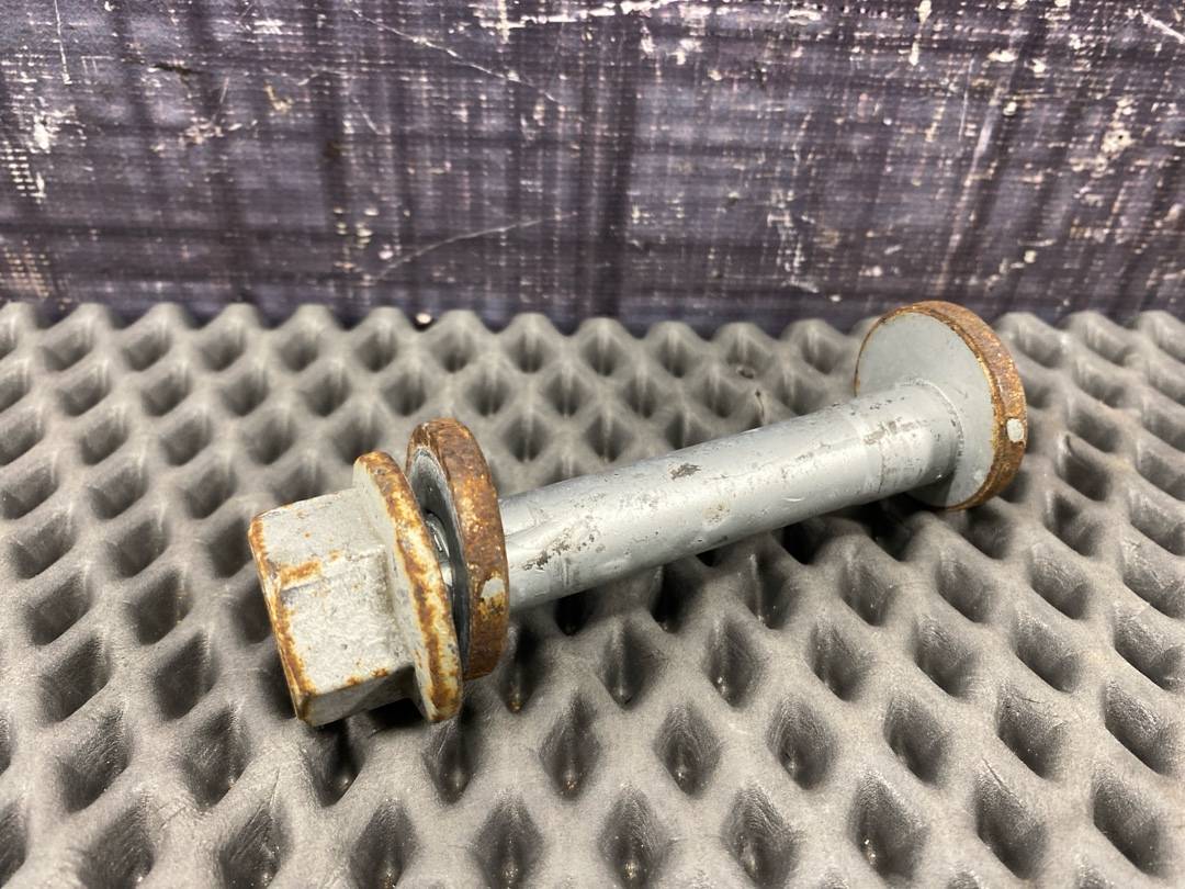 Болт развальный, 640 рублей, Красноярск