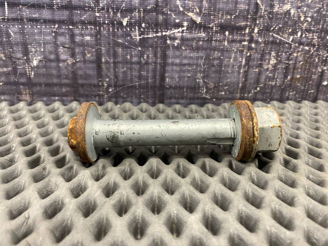 Болт развальный, 640 рублей, Красноярск