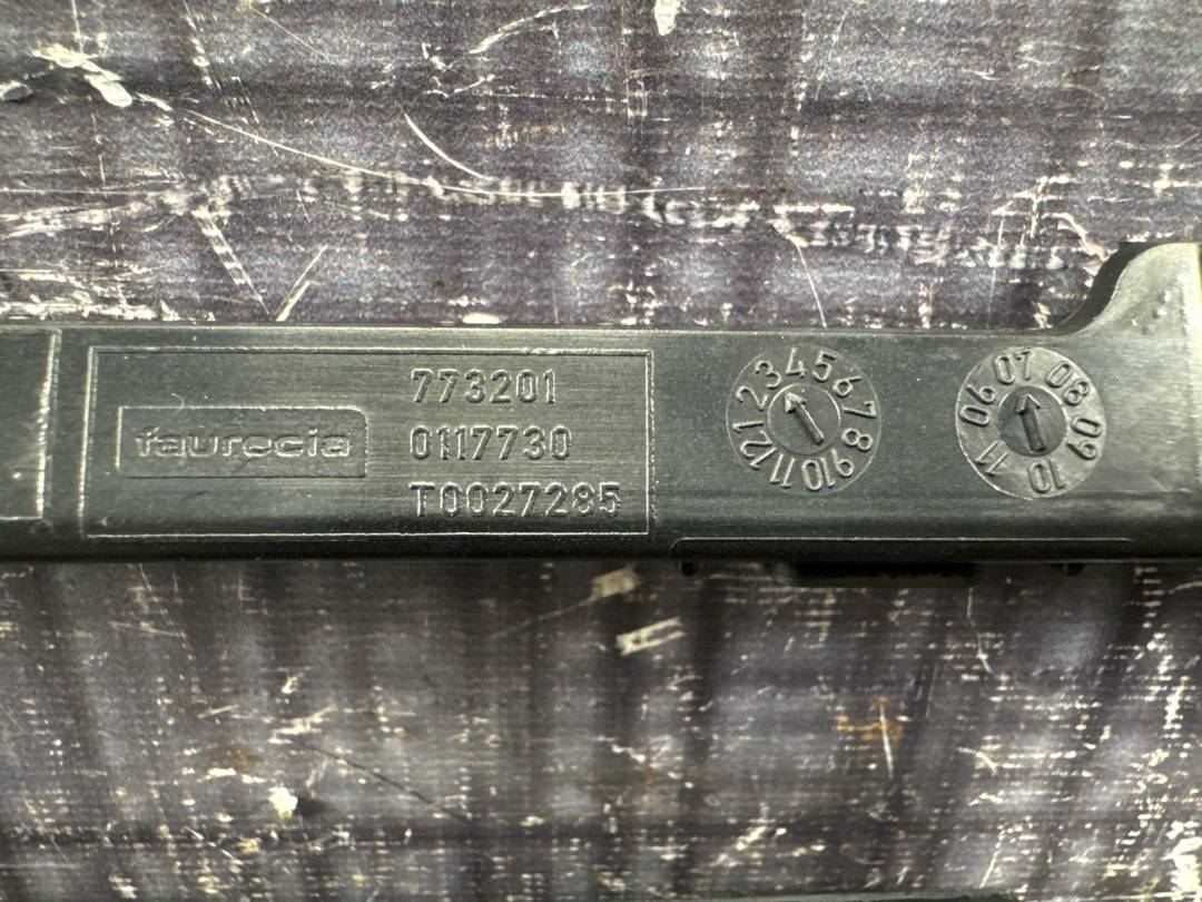 Рамка под магнитофон, 750 рублей, Красноярск