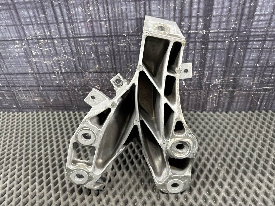 Кронштейн двигателя, 2270 рублей, Красноярск