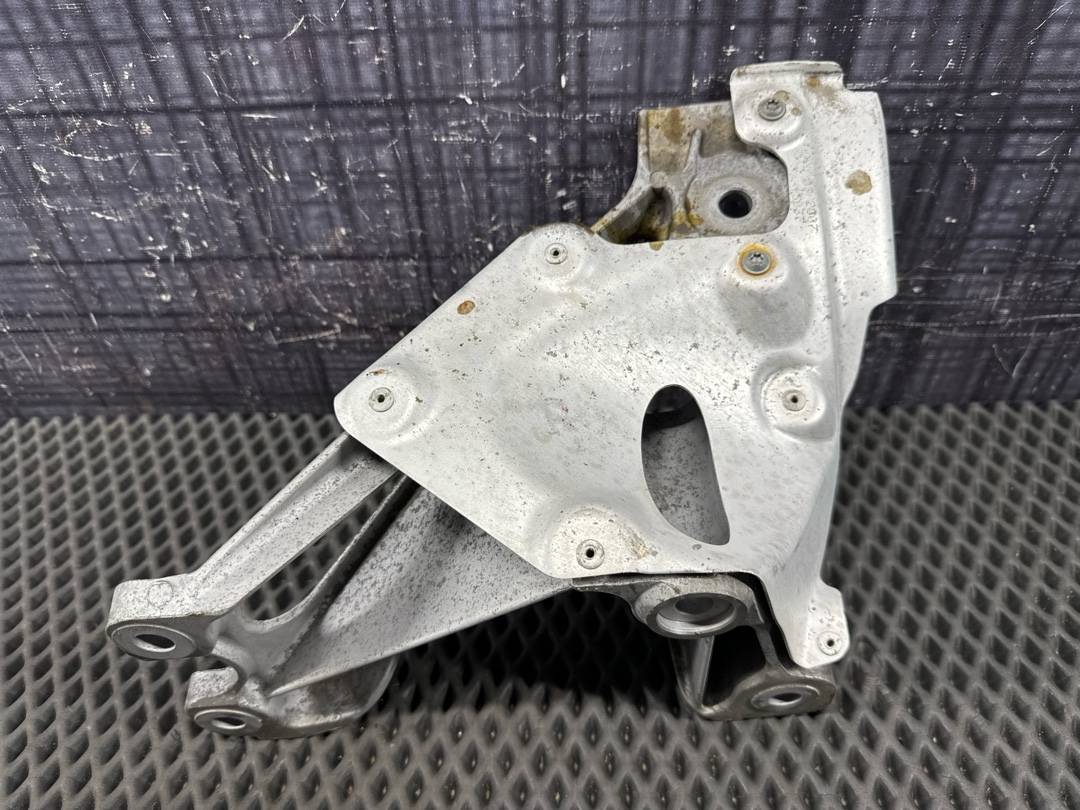 Кронштейн двигателя, 2270 рублей, Красноярск