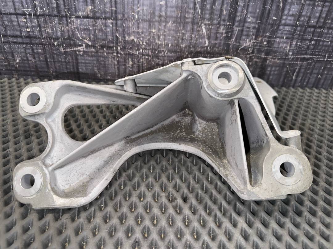 Кронштейн двигателя, 2270 рублей, Красноярск