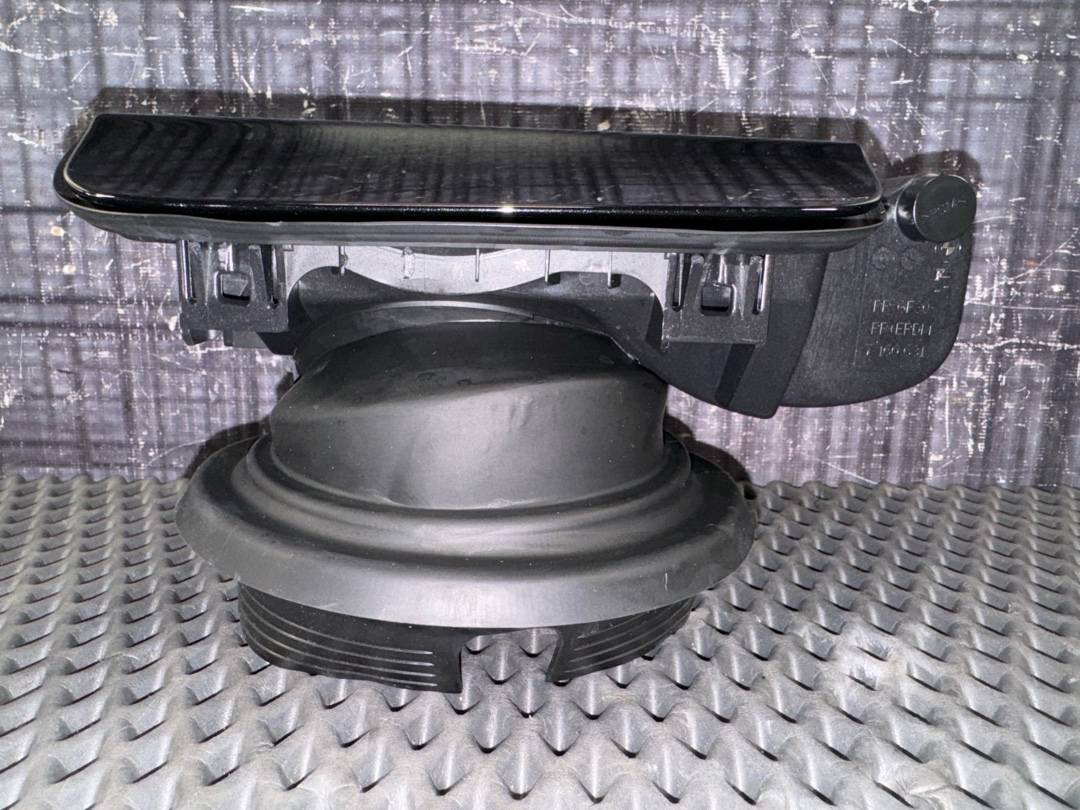 Лючок бензобака, 1020 рублей, Красноярск