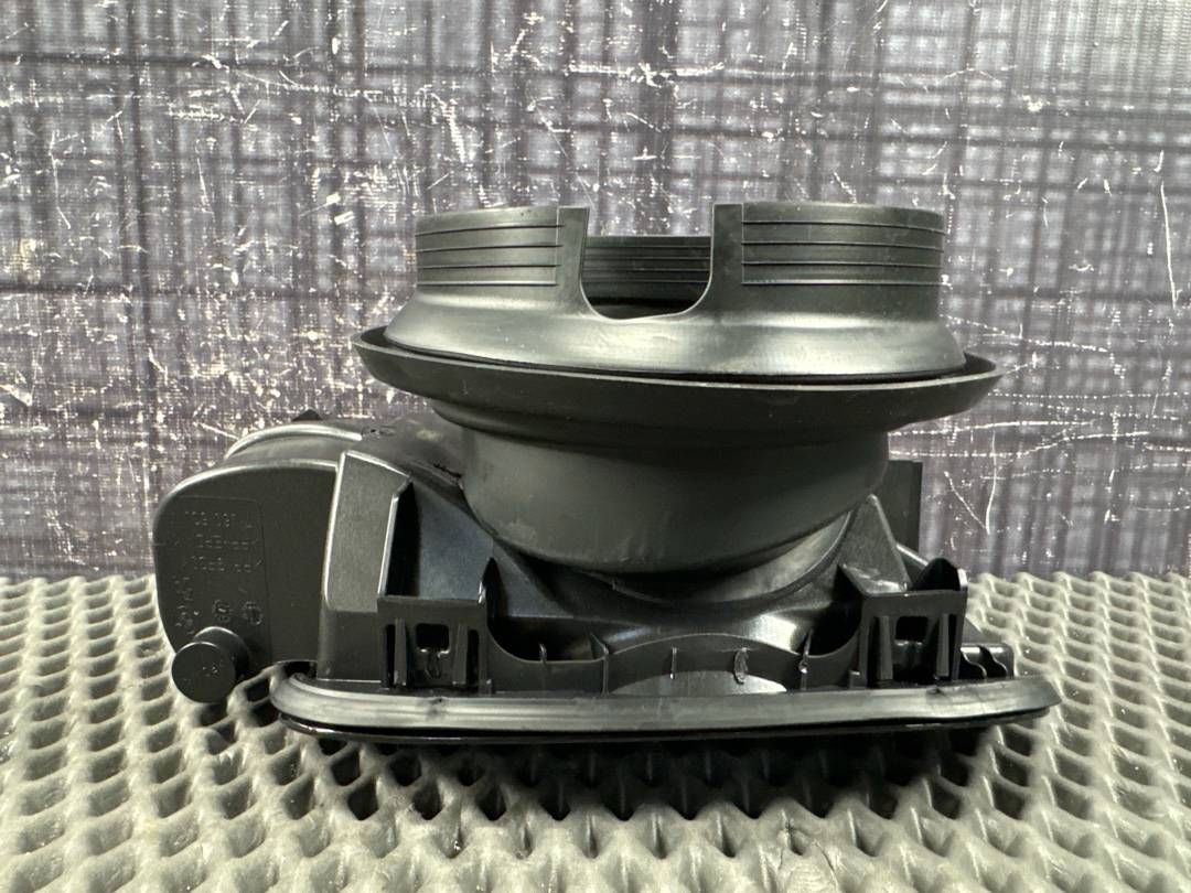 Лючок бензобака, 1020 рублей, Красноярск