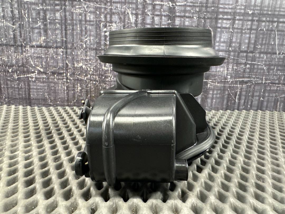 Лючок бензобака, 1020 рублей, Красноярск