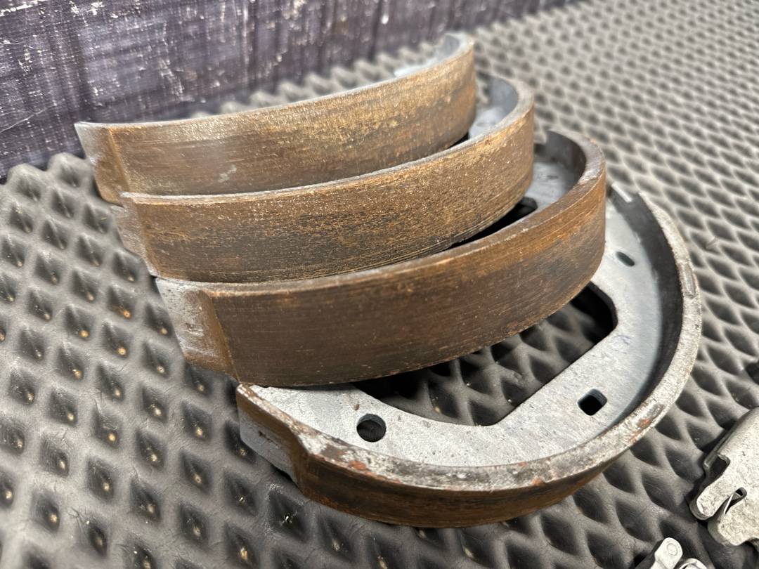 Комплект колодок ручного тормоза, 3630 рублей, Красноярск