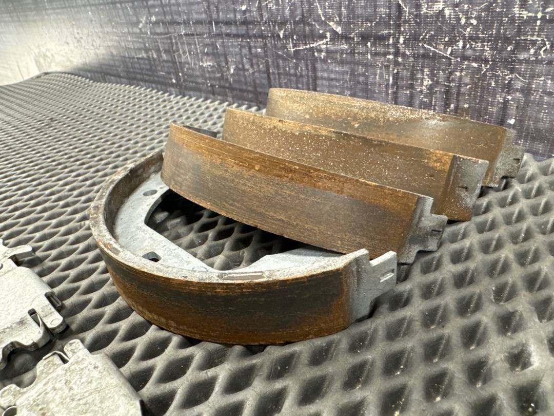 Комплект колодок ручного тормоза, 3630 рублей, Красноярск