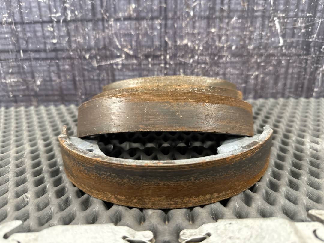 Комплект колодок ручного тормоза, 3630 рублей, Красноярск