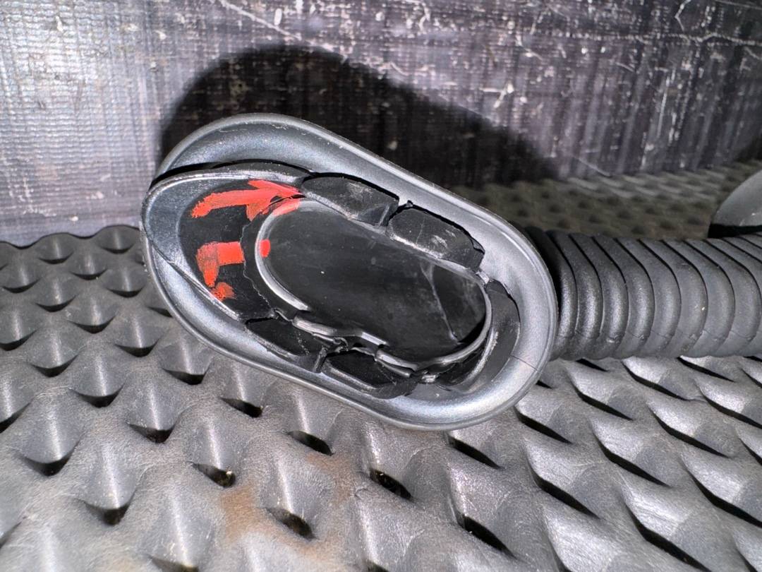 Гофра крышки багажника, 840 рублей, Красноярск