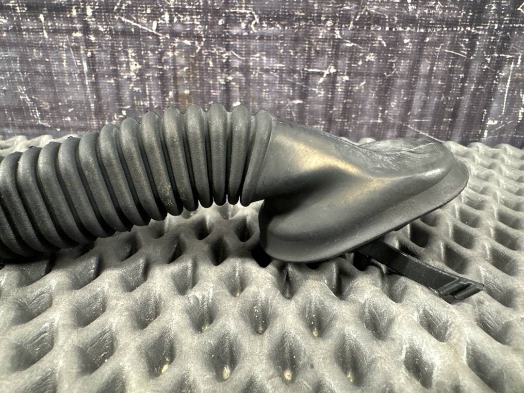 Гофра крышки багажника, 840 рублей, Красноярск