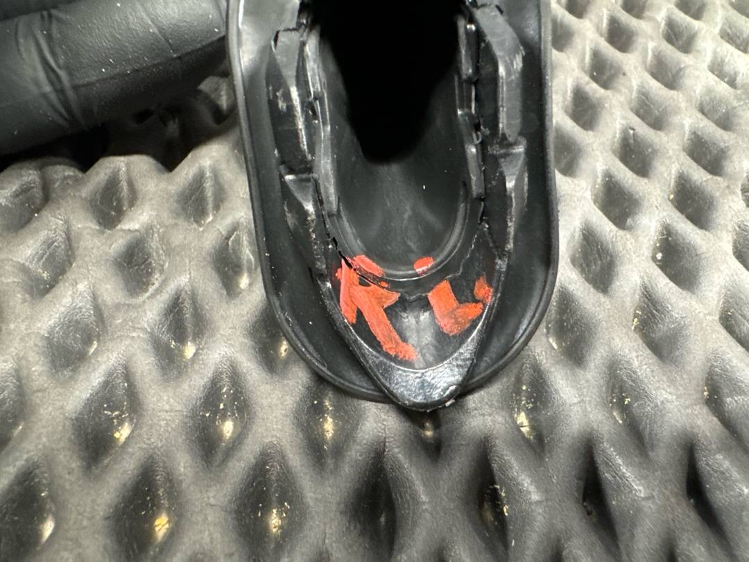 Гофра крышки багажника, 840 рублей, Красноярск