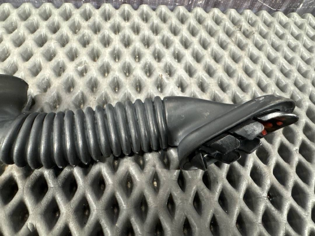 Гофра крышки багажника, 840 рублей, Красноярск