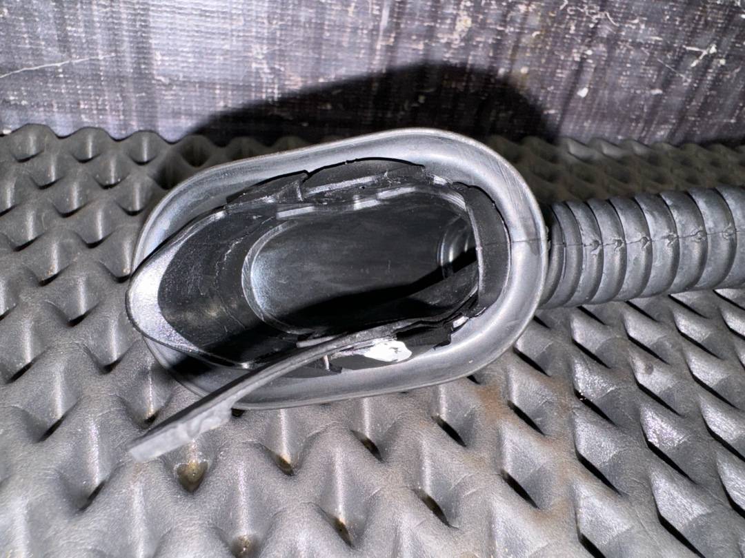 Гофра крышки багажника, 840 рублей, Красноярск