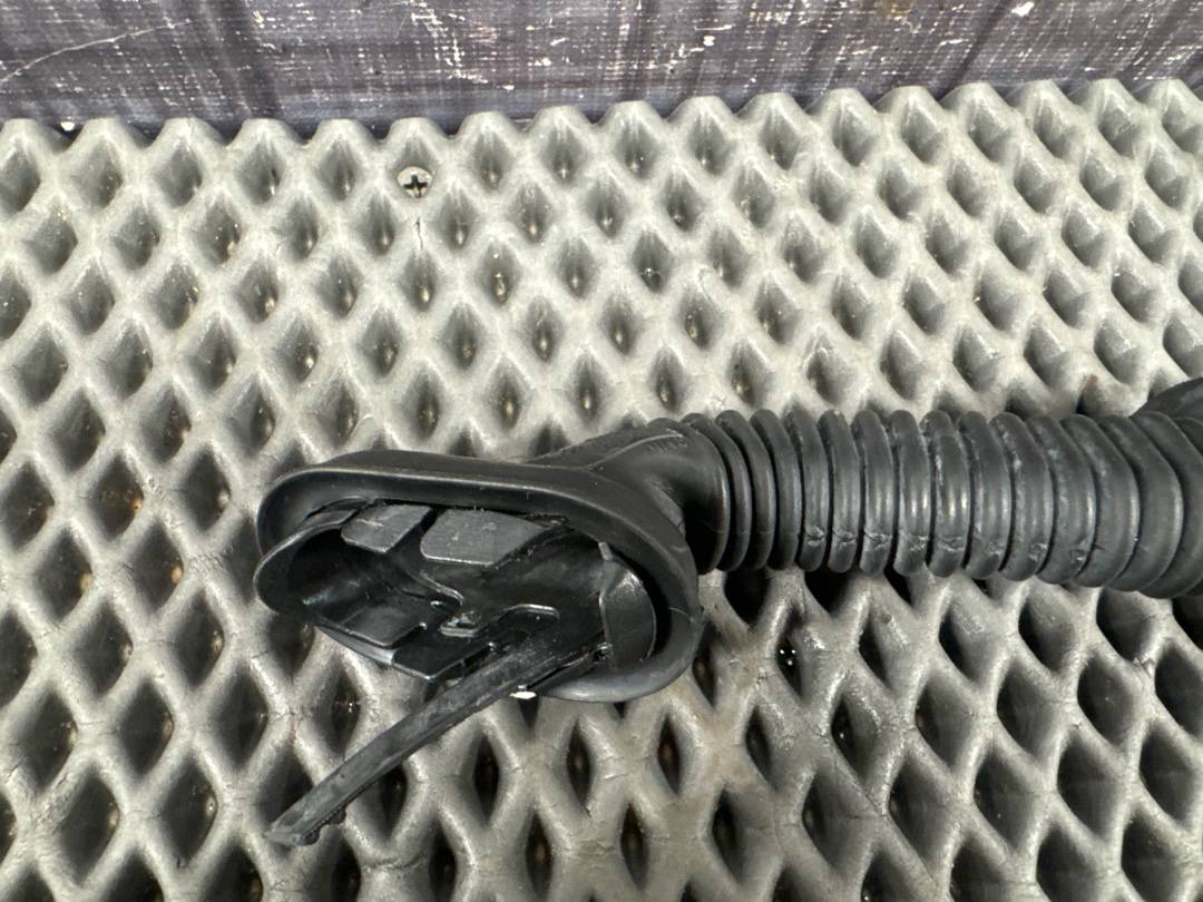 Гофра крышки багажника, 840 рублей, Красноярск