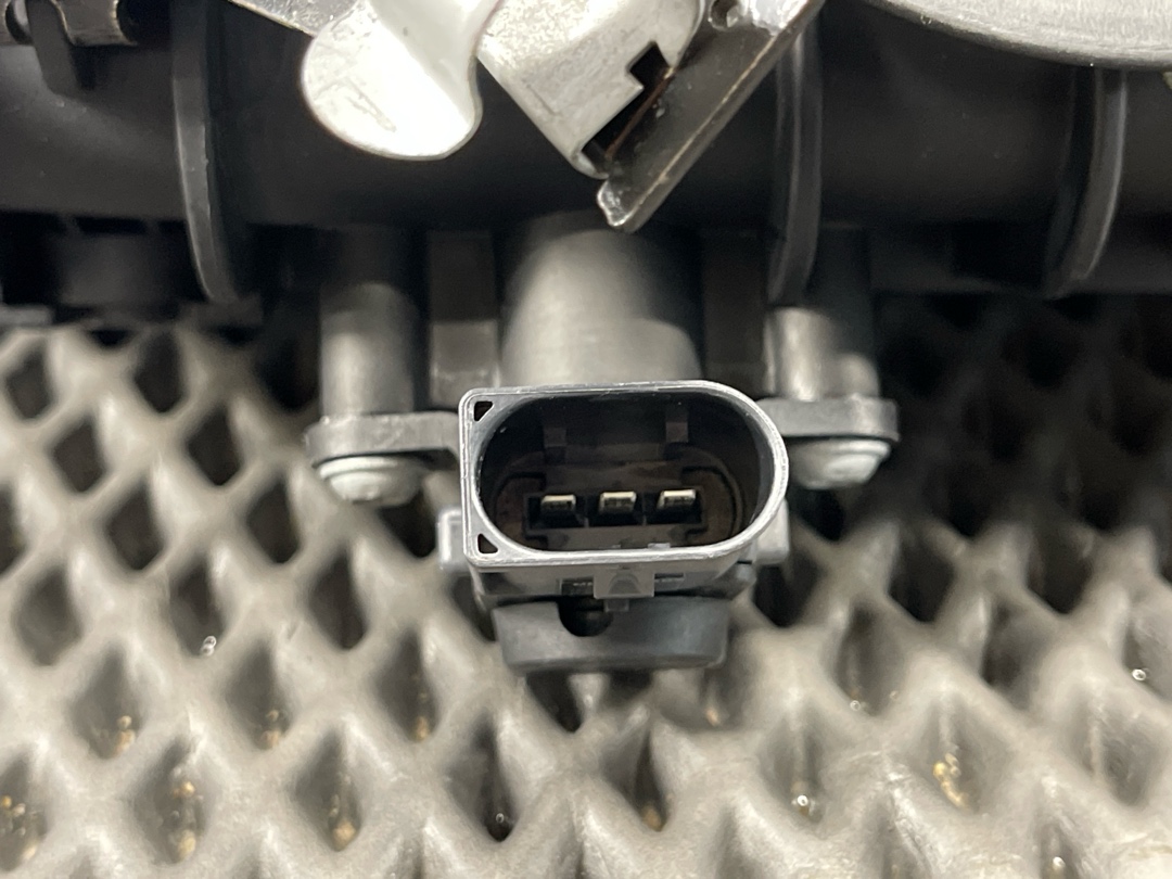 Коллектор впускной, 5550 рублей, Красноярск