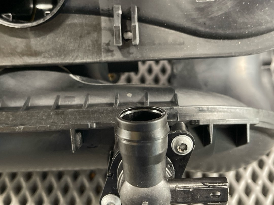 Коллектор впускной, 5550 рублей, Красноярск