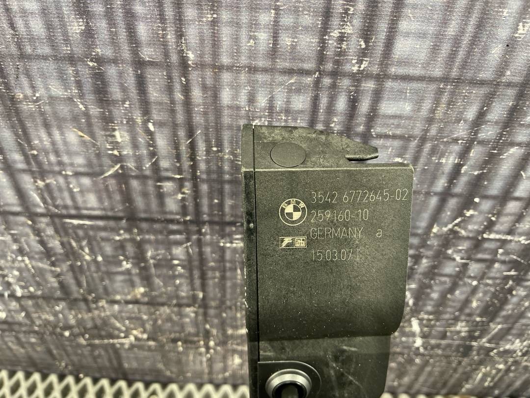 Педаль газа, 1960 рублей, Красноярск