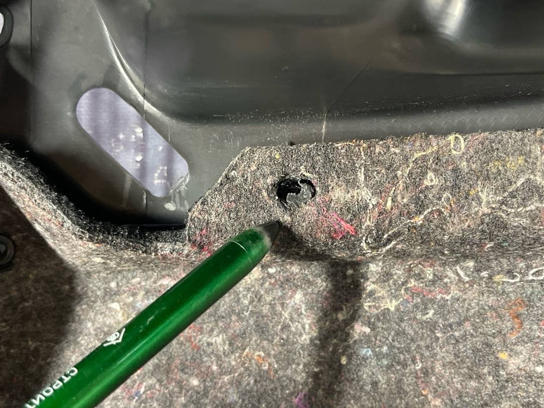 Обшивка багажника, 1920 рублей, Красноярск