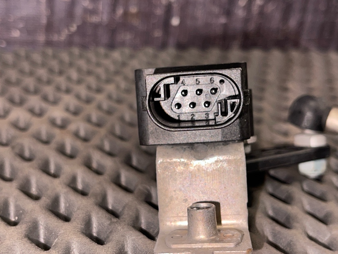 Датчик уровня подвески, 2680 рублей, Красноярск