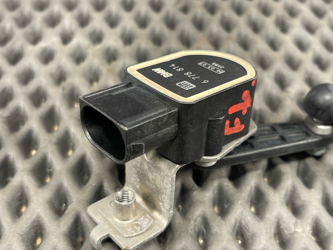 Датчик уровня подвески, 2680 рублей, Красноярск