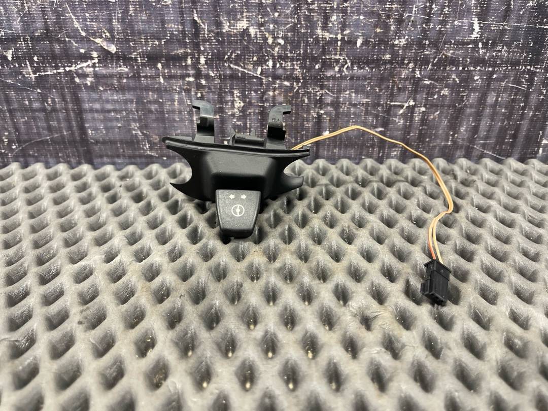 Подрулевой переключатель, 650 рублей, Красноярск