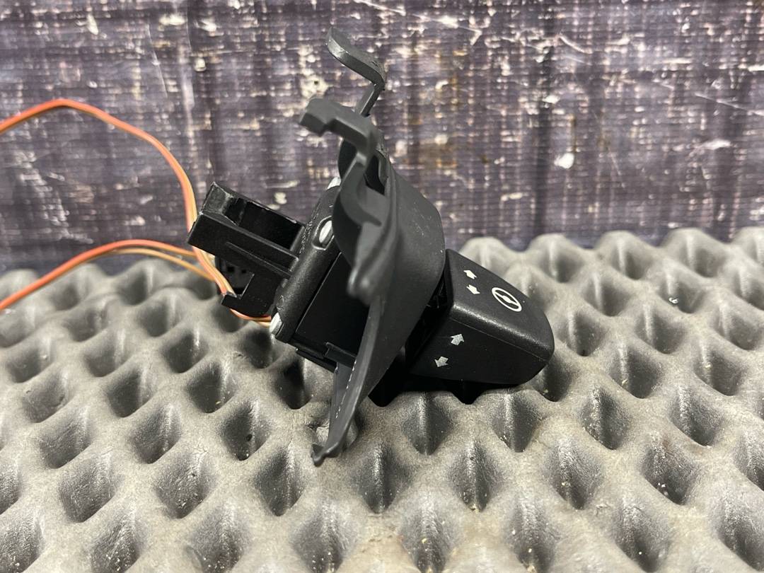 Подрулевой переключатель, 650 рублей, Красноярск