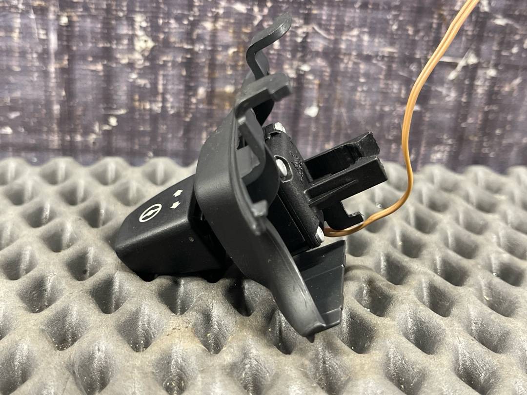 Подрулевой переключатель, 650 рублей, Красноярск