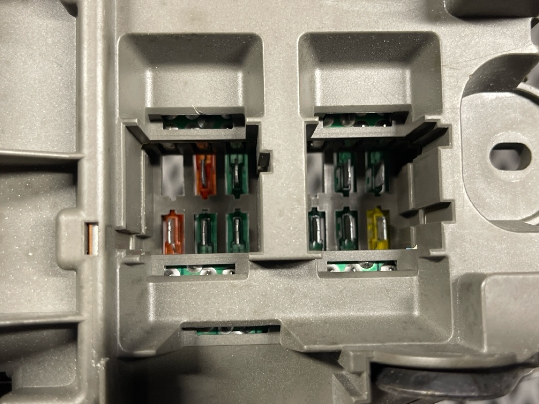 Блок предохранителей, 2720 рублей, Красноярск