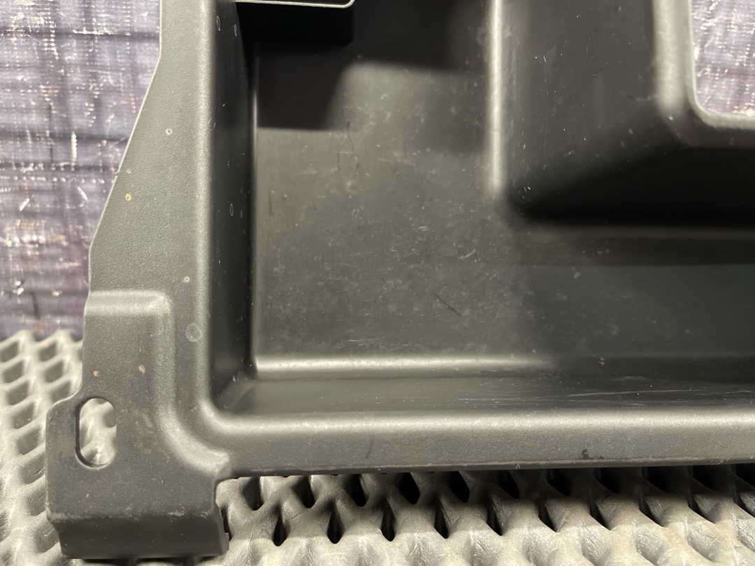 Пластик багажника, 520 рублей, Красноярск