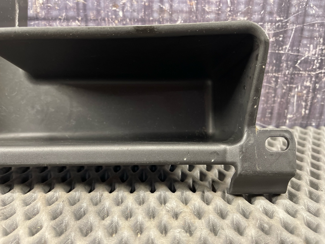 Пластик багажника, 520 рублей, Красноярск