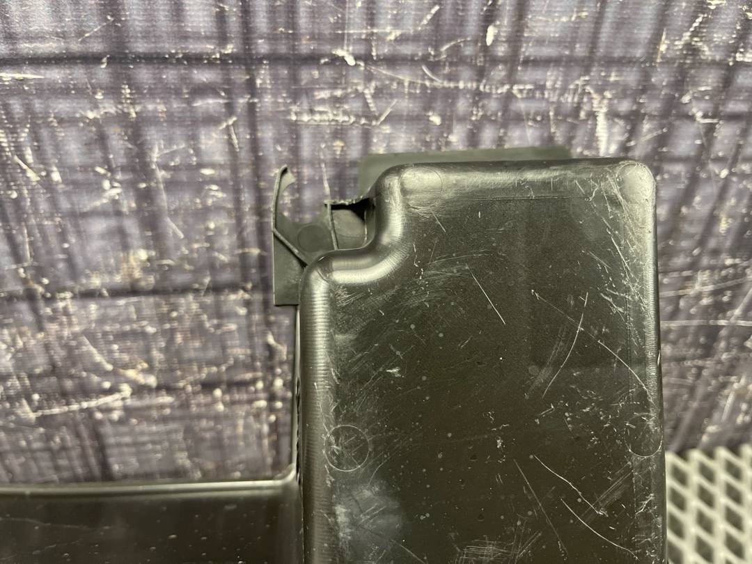 Пластик багажника, 520 рублей, Красноярск