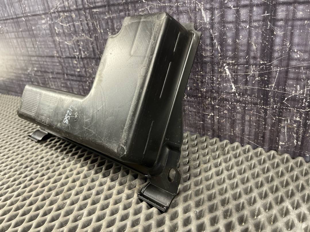 Пластик багажника, 520 рублей, Красноярск