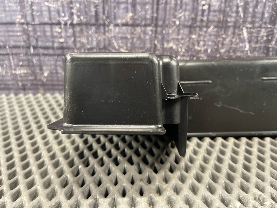 Пластик багажника, 520 рублей, Красноярск