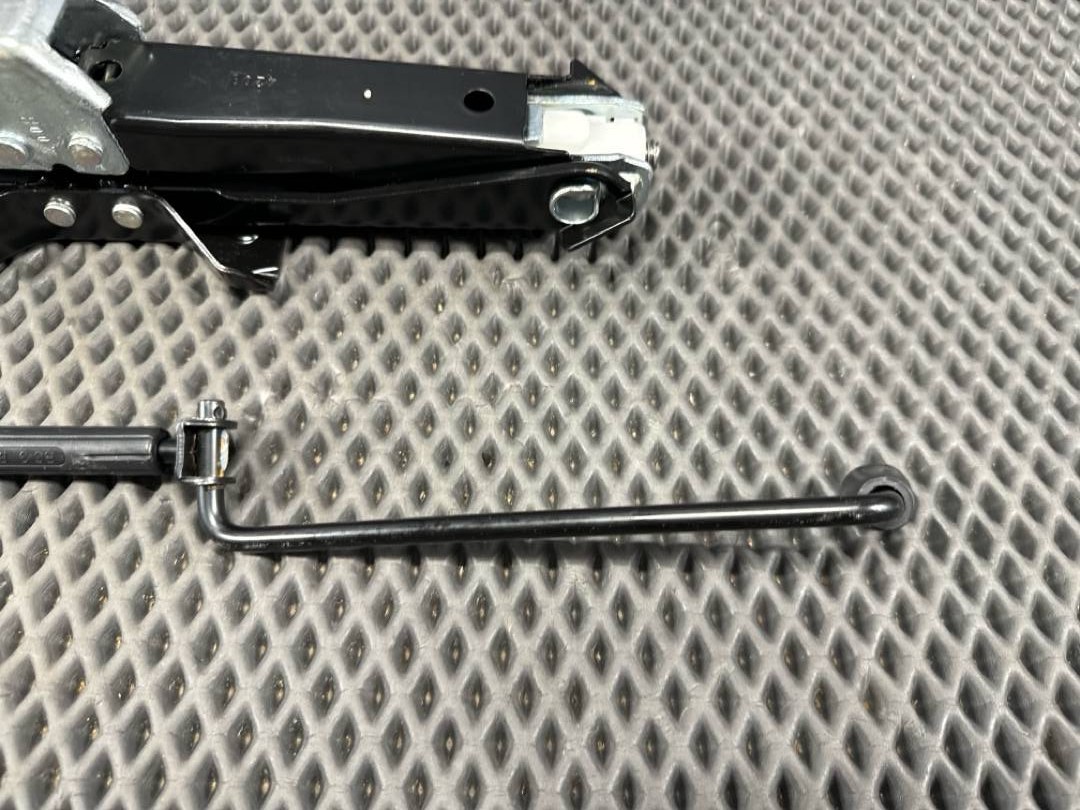 Домкрат, 4520 рублей, Красноярск