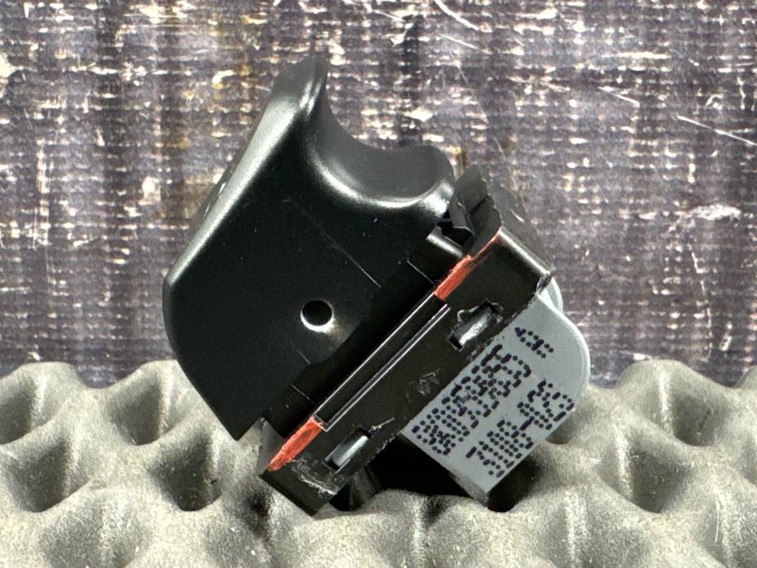 Кнопка стеклоподъемника, 550 рублей, Красноярск