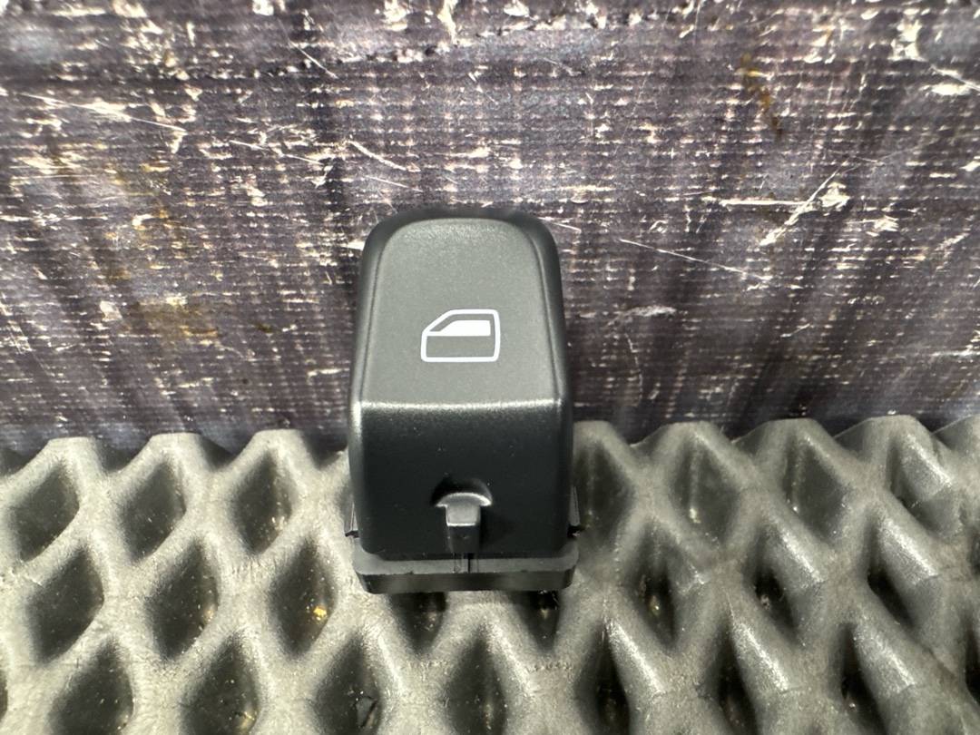 Кнопка стеклоподъемника, 550 рублей, Красноярск