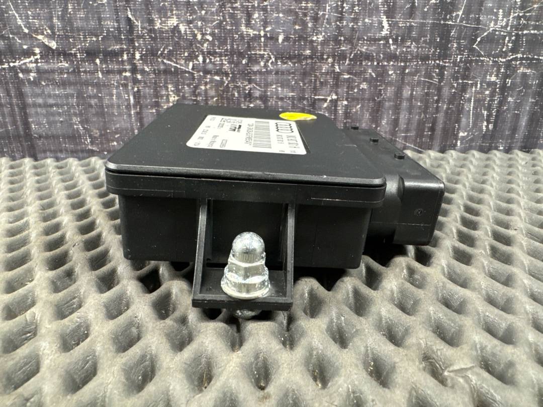 Блок управления стояночным тормозом, 1920 рублей, Красноярск