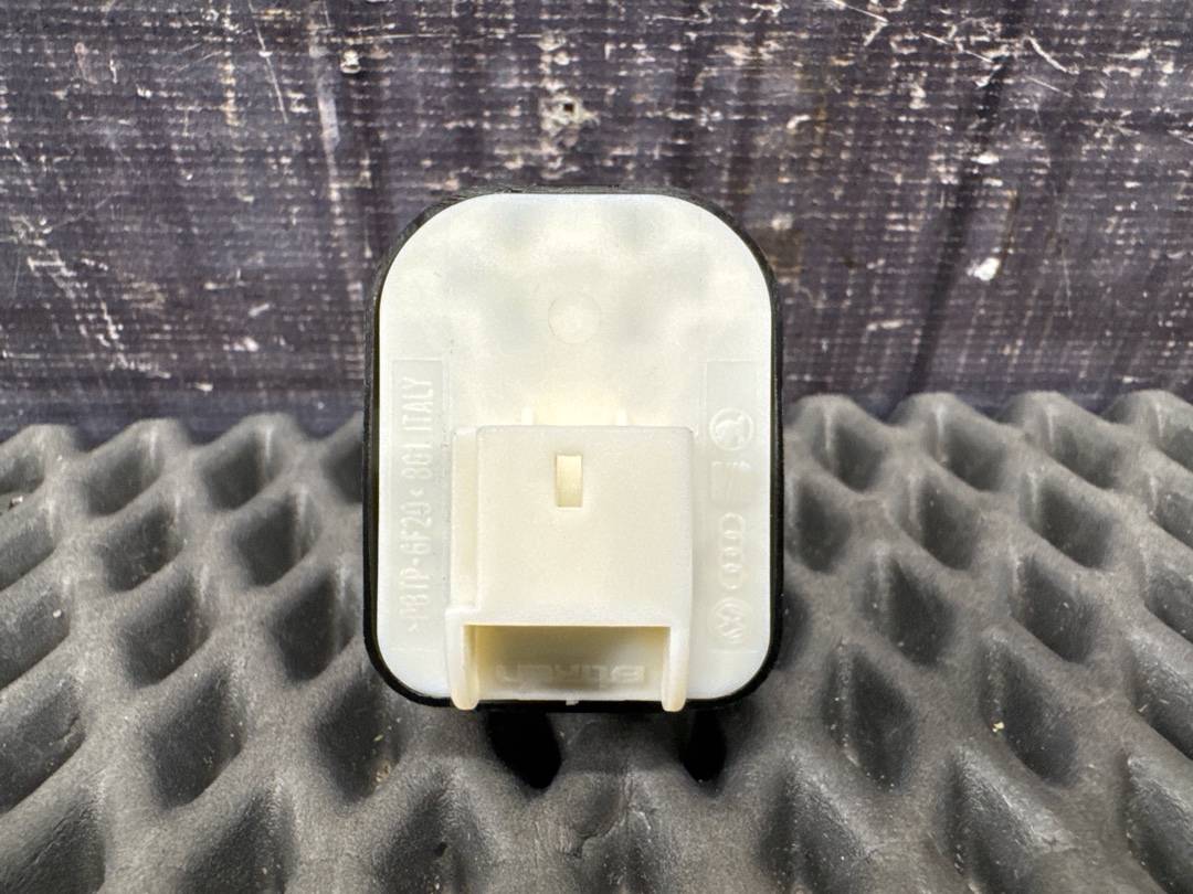 Кнопка регулировки зеркал, 1130 рублей, Красноярск