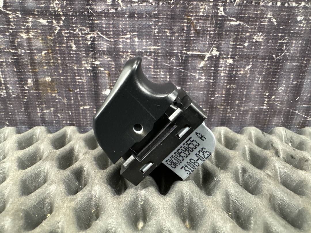 Кнопка стеклоподъемника, 550 рублей, Красноярск