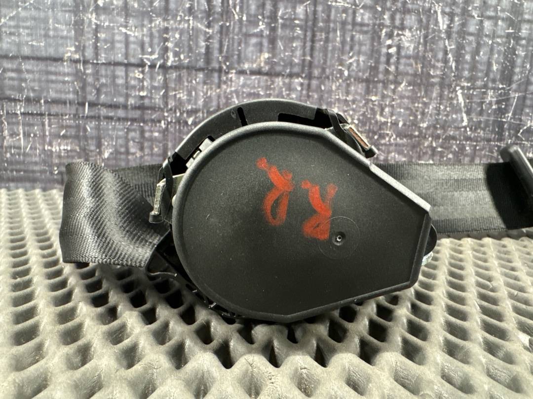 Ремень безопасности, 1000 рублей, Красноярск