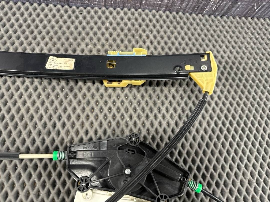 Стеклоподъемник, 2440 рублей, Красноярск